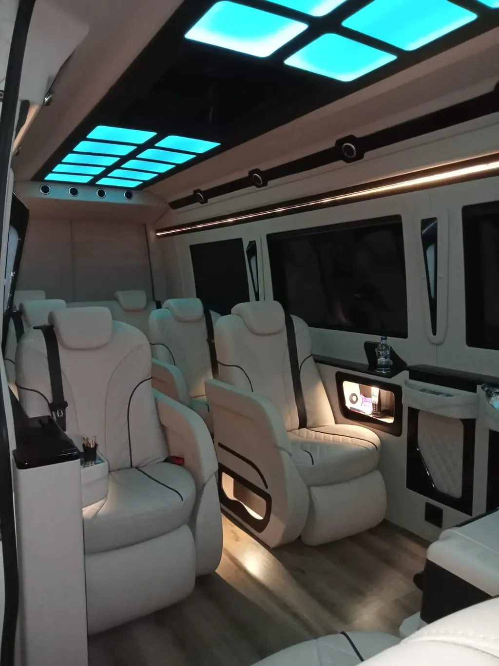 Group Minibus Comfort